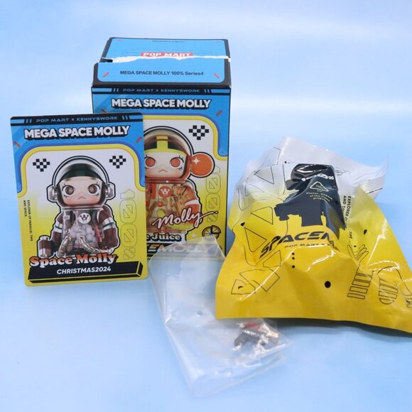 Mega Space Molly CHRISTMAS 2024 (Regular) 100% Series 4 Pop Mart New Open Box b - Picture 2 of 8